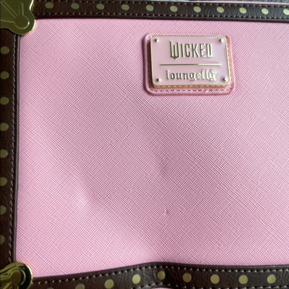 Loungefly Wicked Glinda's Luggage Trunk Crossbody Bag - Picture 16 of 16